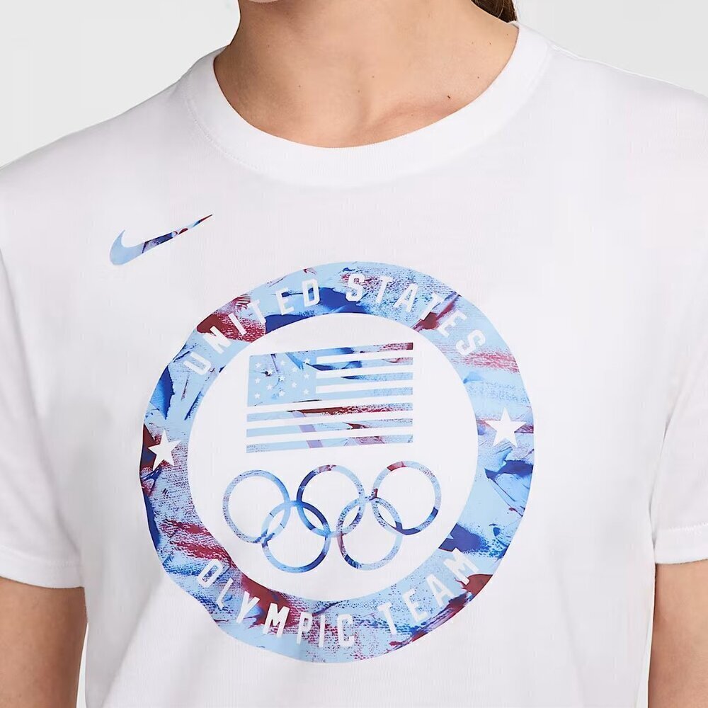 NWT - Nike Women's White Team USA Puck Club T-Shirt – Size M